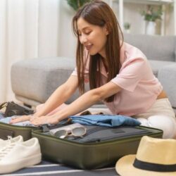 Daftar Peralatan yang Perlu Dibawa Saat Berpergian